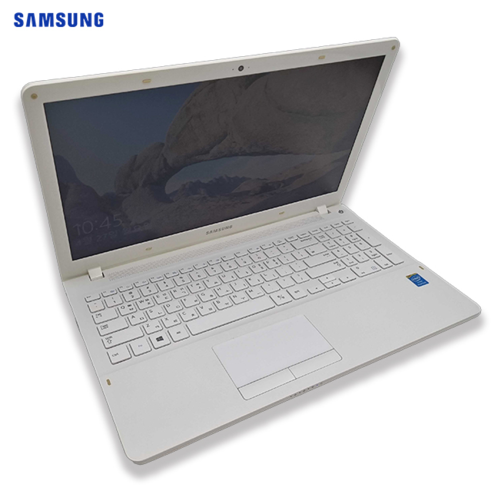리퍼비시 삼성 올화이트 RAM 8GB SSD 250GB 15.6인치 리퍼 노트북