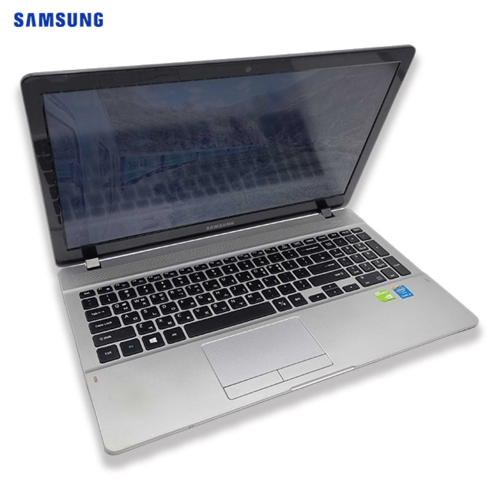 리퍼비시 삼성 i5 CPU RAM 16GB GeForce 그래픽 756GB 15.6인치 리퍼 노트북