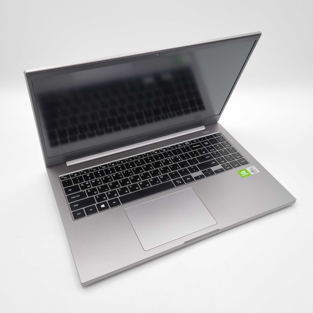 리퍼비시 삼성 i7 10TH RAM 16GB GeForce 756GB 15.6인치 리퍼 노트북