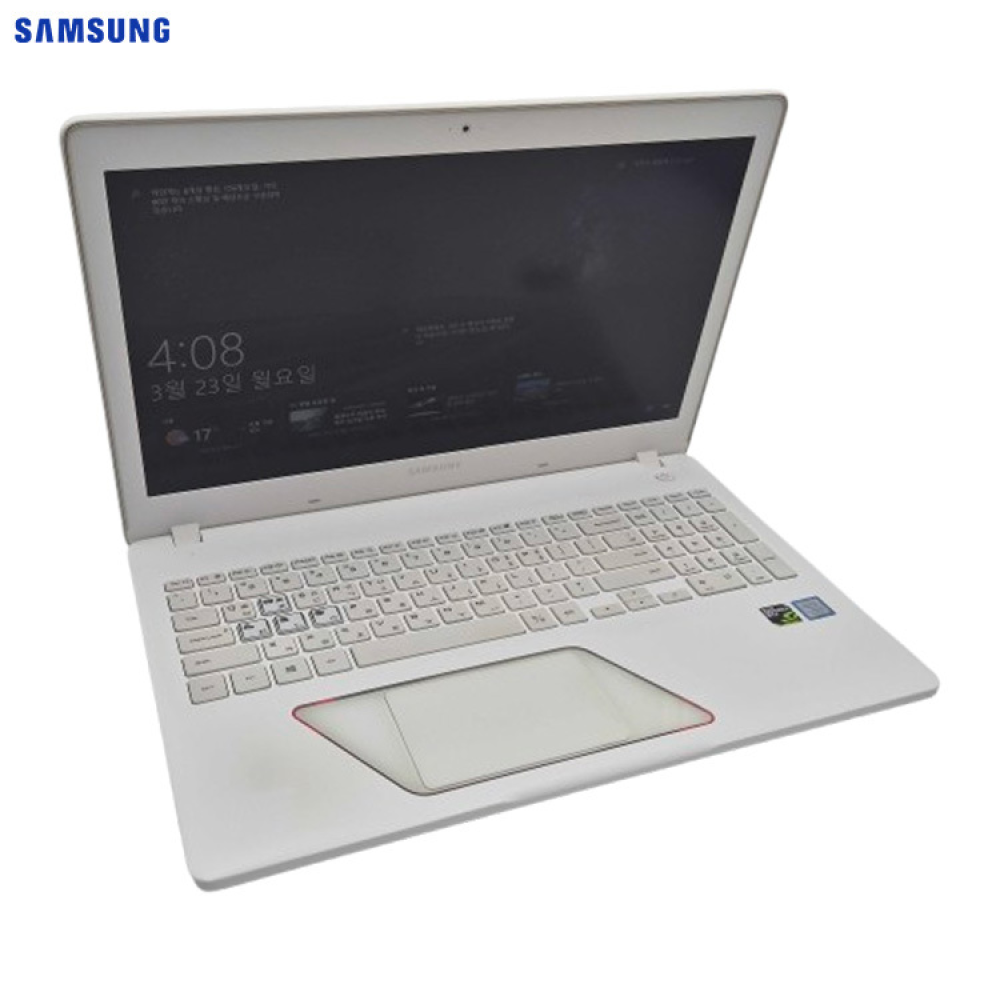 리퍼비시 삼성 오디세이 i5 HQ RAM 16GB GTX 1050 15.6인치 화이트 게이밍 리퍼 노트북