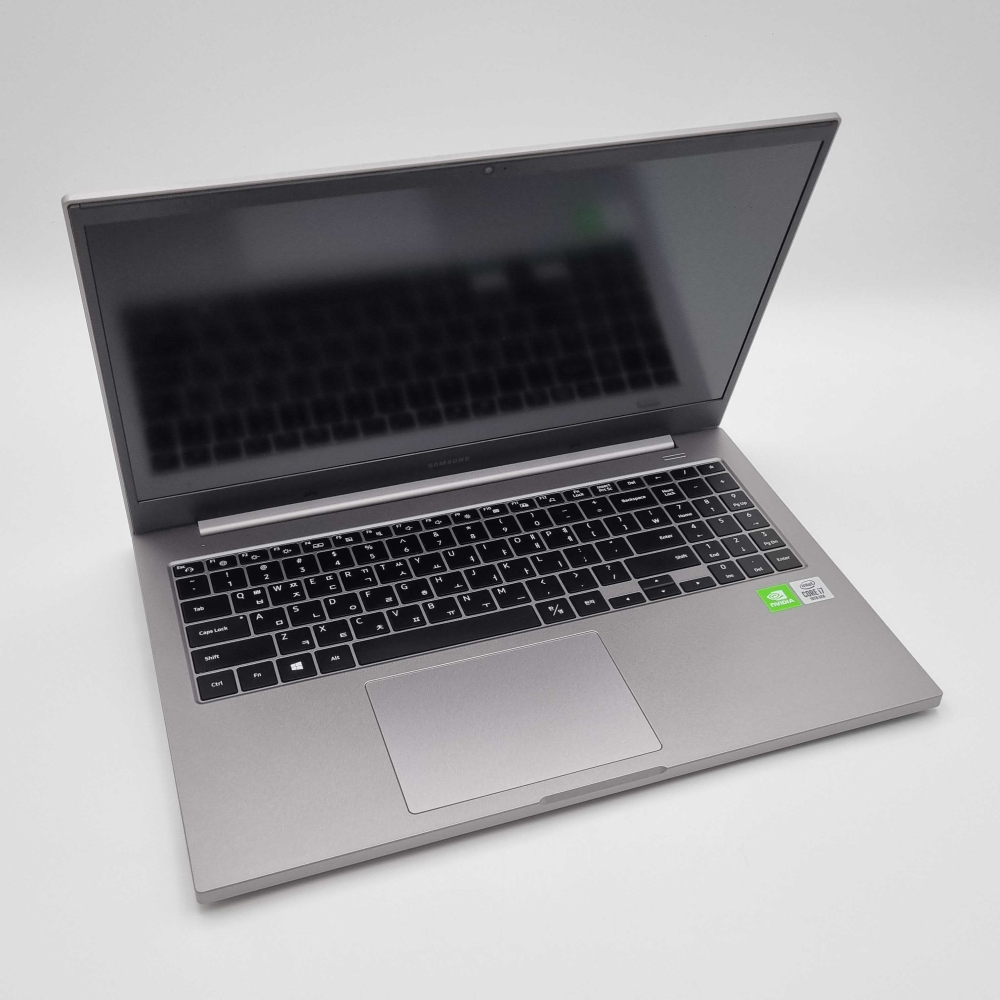 [9월21일하루파격특가]리퍼비시 삼성 i7 10TH RAM 16GB GeForce 756GB 15.6인치 리퍼 노트북