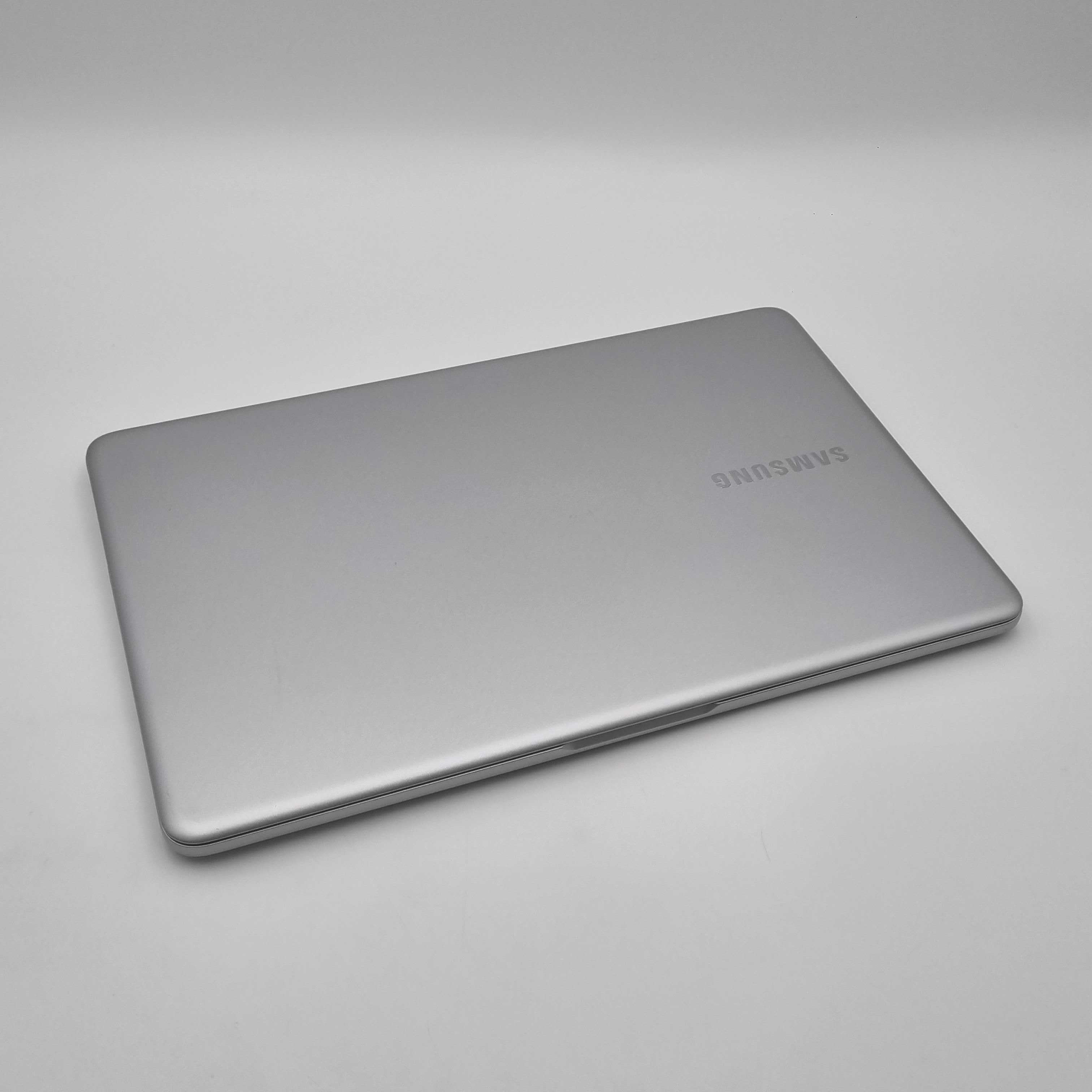 삼성 노트북 i7/i5 CPU 인텔 UHD 그래픽 15인치 슬림형 가벼운 리퍼 노트북