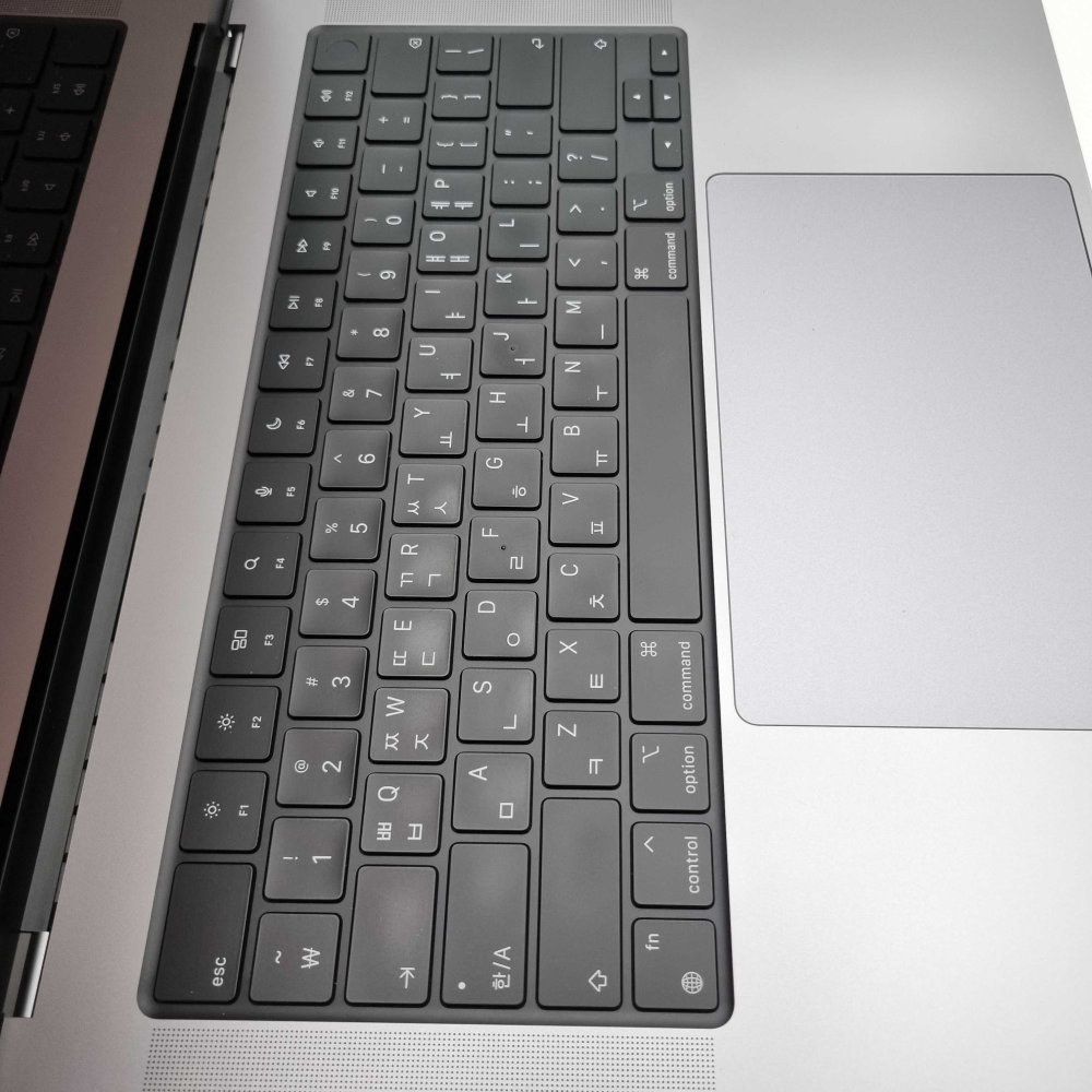 리퍼비시 애플 맥북 프로 M2 RAM 16GB SSD 1TB 16인치 리퍼 노트북