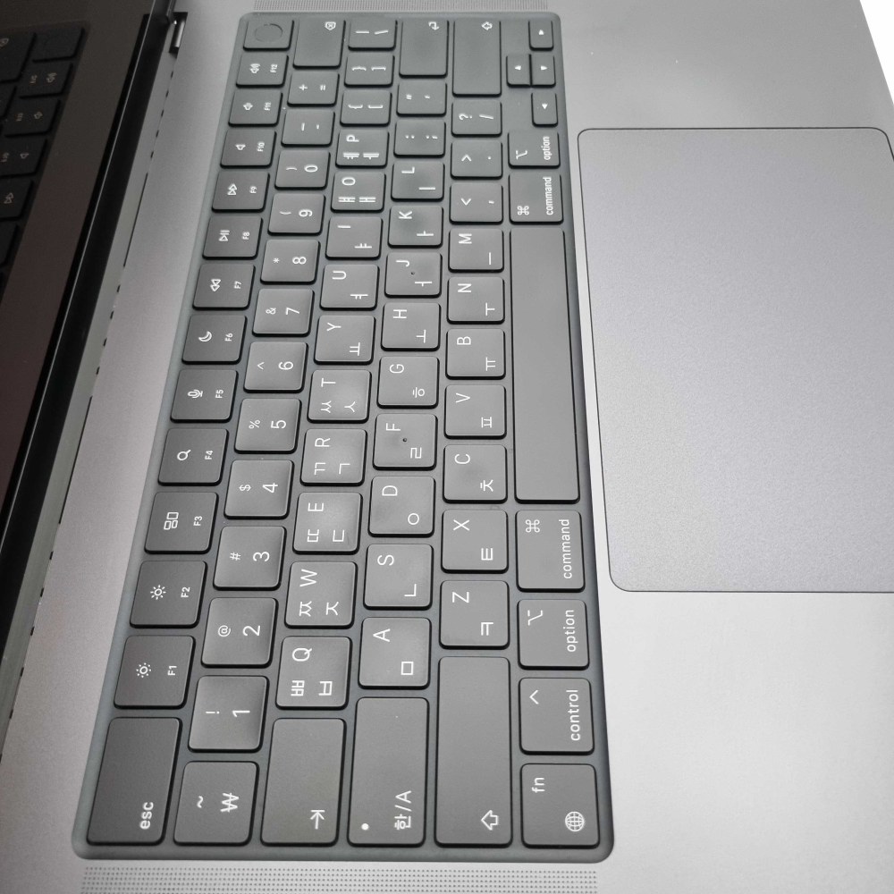 리퍼비시 애플 맥북 프로 M3 PRO RAM 18GB SSD 1TB 16인치 리퍼 노트북