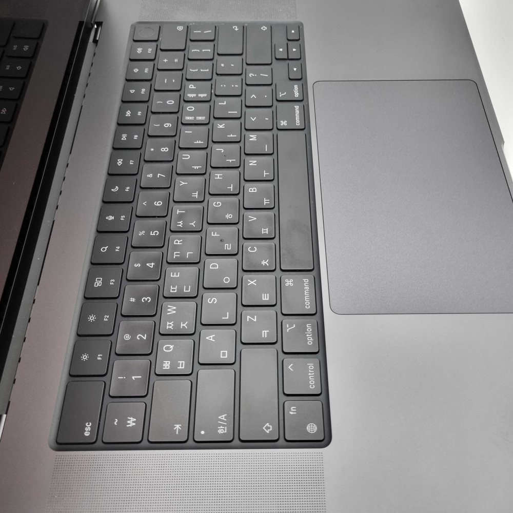 리퍼비시 애플 맥북 프로 M3 PRO RAM 18GB SSD 1TB 16인치 리퍼 노트북