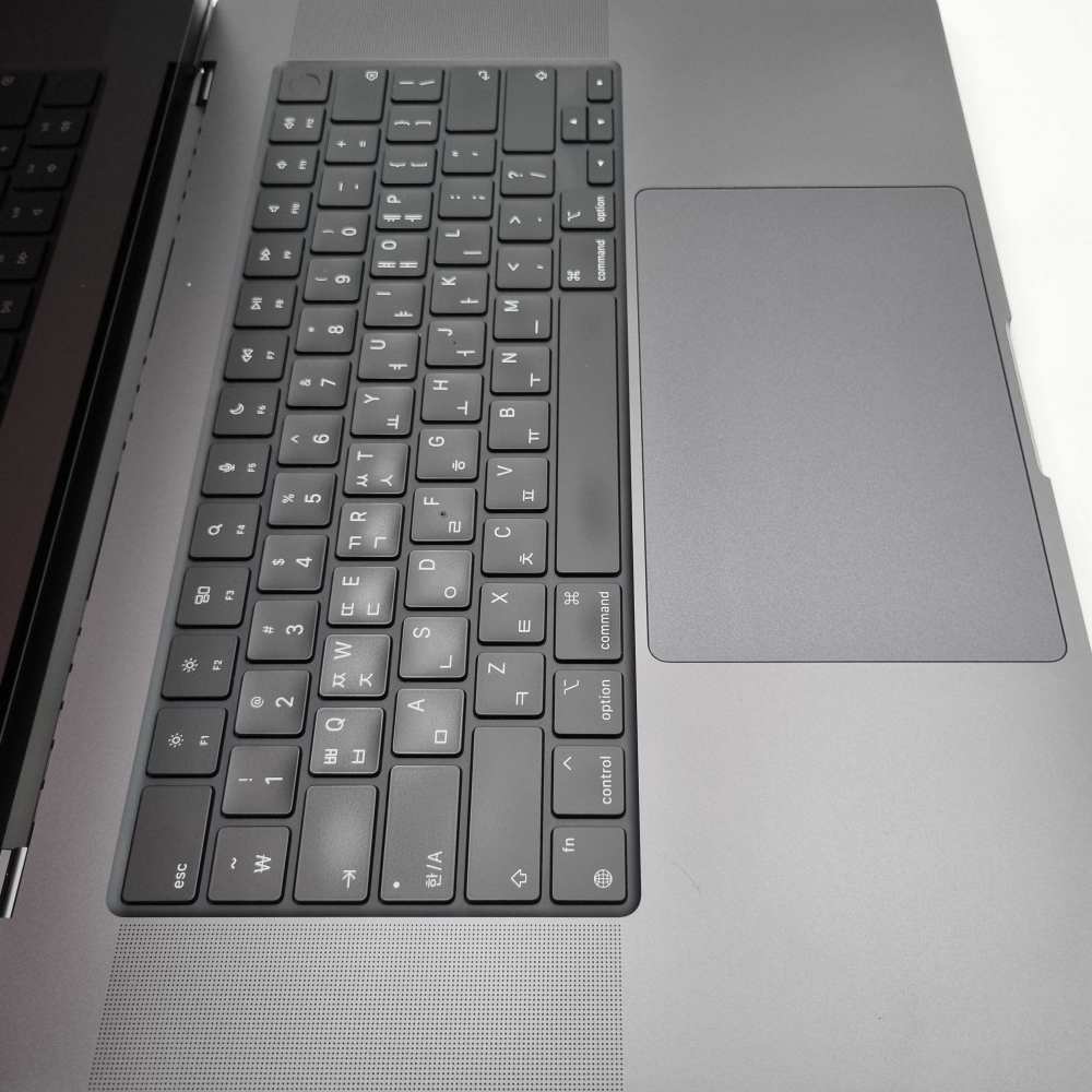 리퍼비시 애플 맥북 PRO M3 PRO RAM 18GB SSD 1TB 16인치 리퍼 노트북