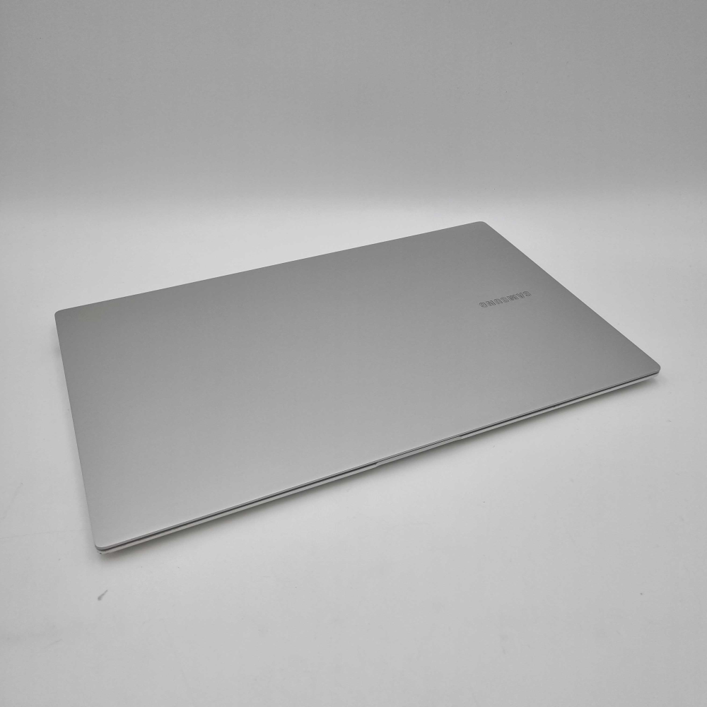 리퍼비시 삼성 갤럭시북 i7 11TH RAM 16GB Iris Xe 15.6인치 리퍼 노트북