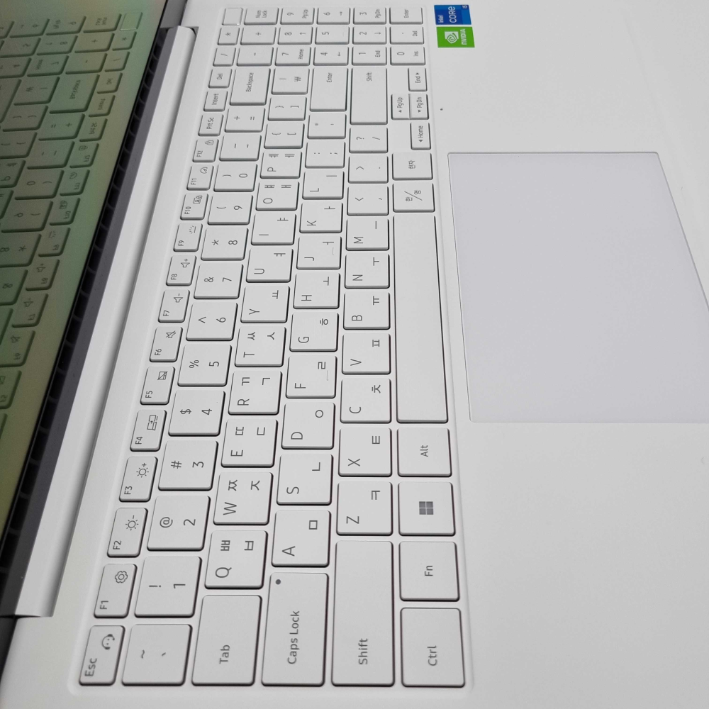 삼성 갤럭시북 프로 i5 11TH RAM 16GB GeForce 15.6인치 리퍼 노트북