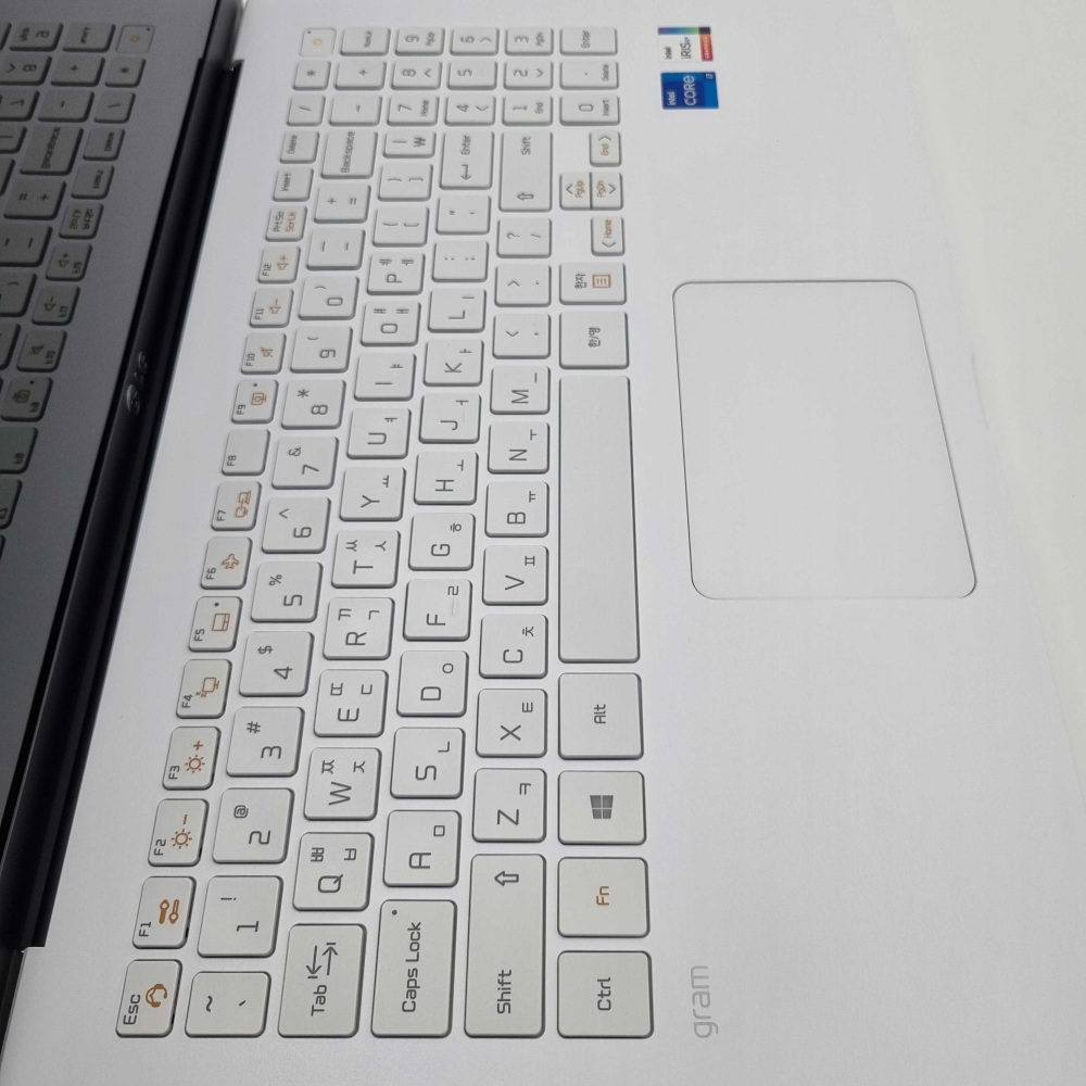 LG 15인치 그램 i7 11TH CPU SSD 512GB 가벼운 리퍼 노트북