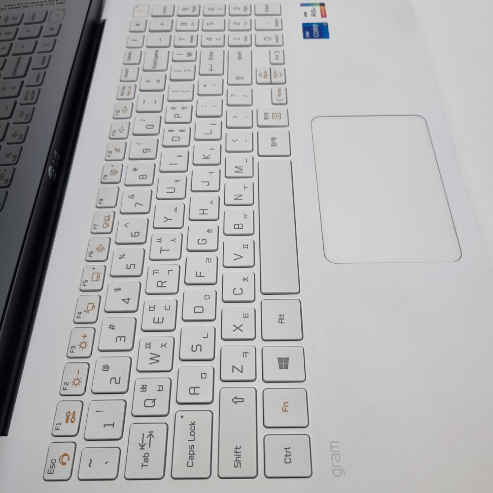 LG 15인치 그램 i7 11TH Iris Xe SSD 512GB 가벼운 리퍼 노트북