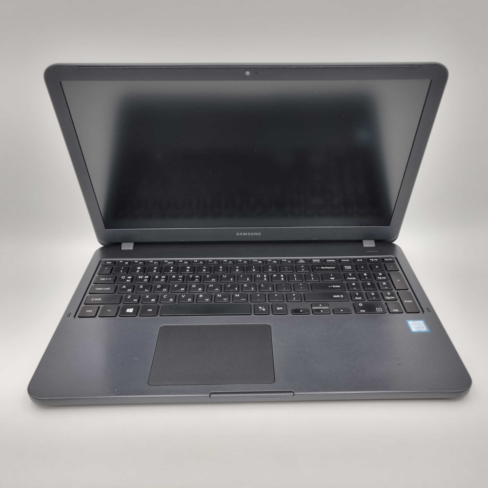 [파격특가]삼성 울트라 i5 8TH RAM 16GB 756GB 15.6인치 리퍼 노트북