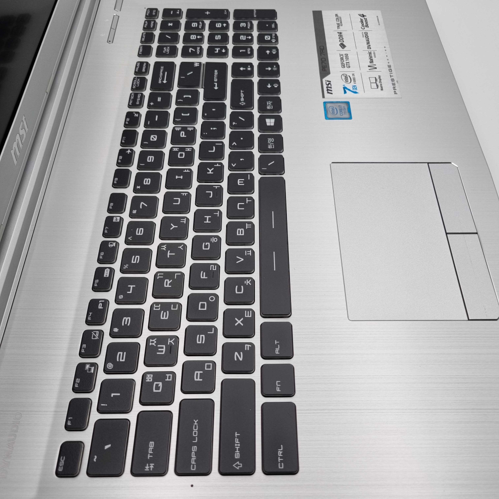 MSI i7 HQ RAM 16GB GTX 1050 1.2TB 17인치 게이밍 리퍼 노트북