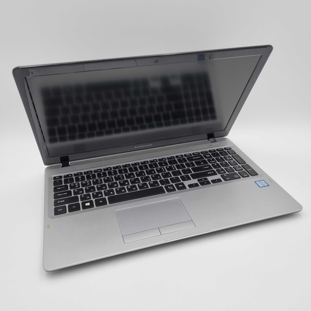 삼성 블랙실버 i5 CPU 756GB 15.6인치 리퍼 노트북