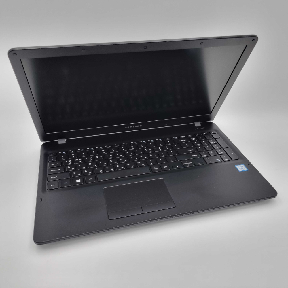 [파격특가]삼성 블랙 i5 7TH RAM 16GB 756GB 15.6인치 리퍼 노트북