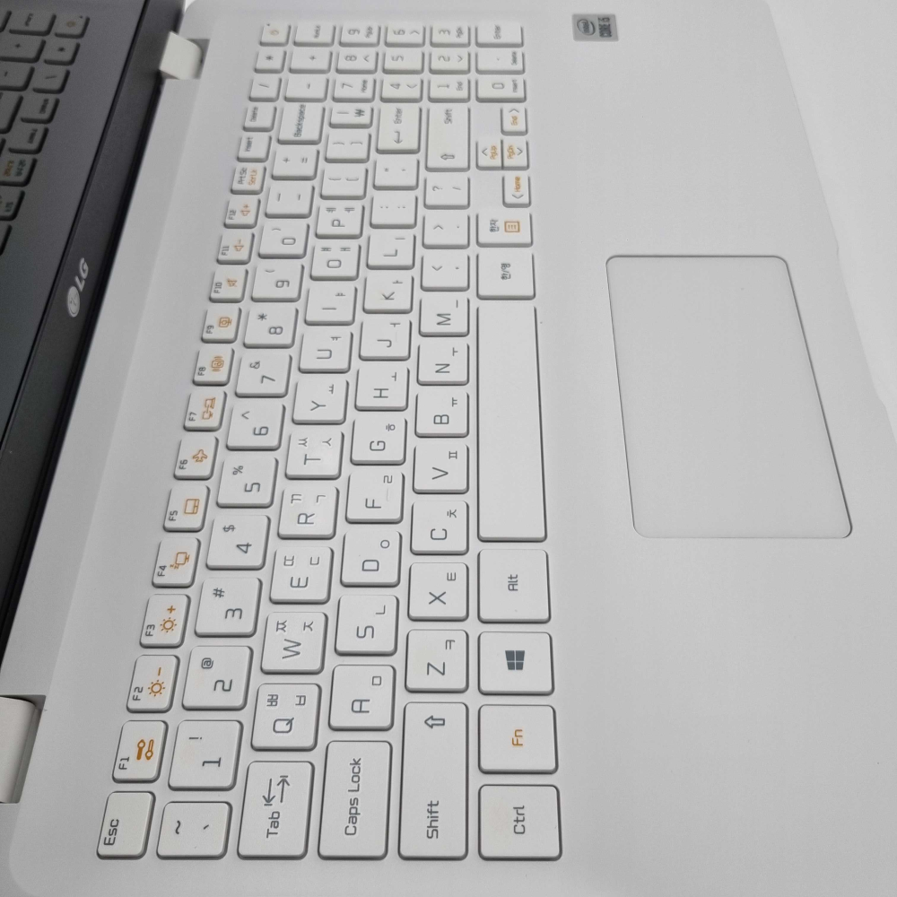 [파격특가]LG 울트라 i5 10TH RAM 16GB 756GB 15.6인치 화이트 리퍼 노트북