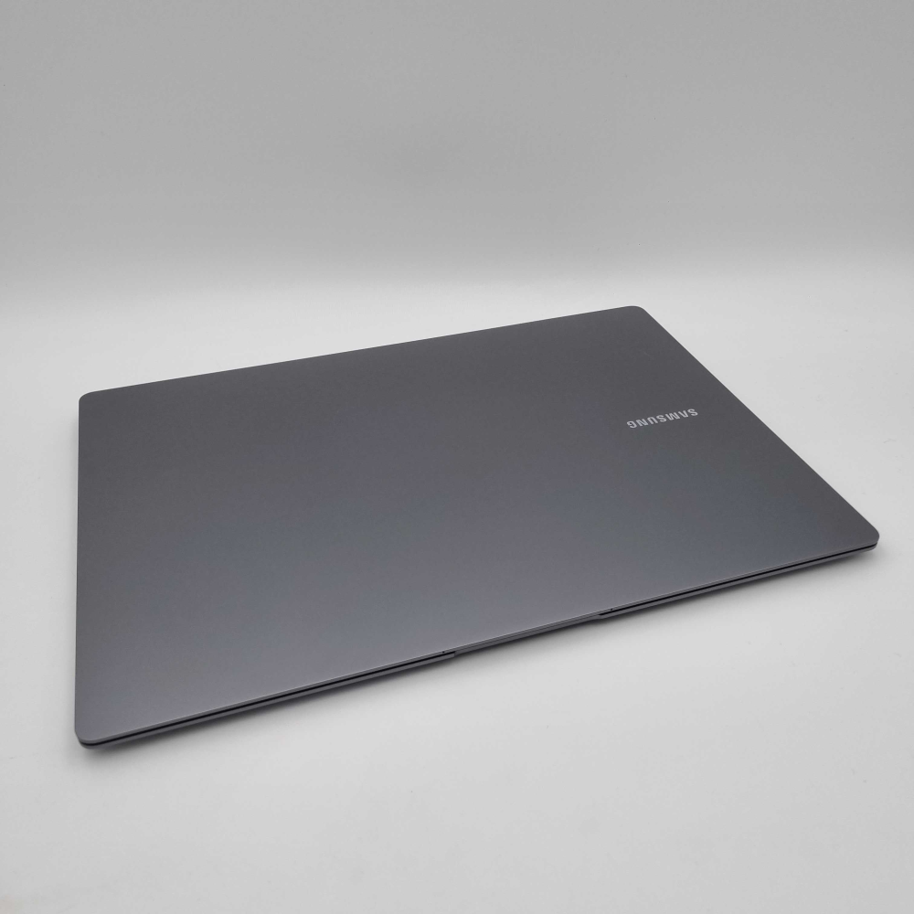 삼성 갤럭시북5 프로 Ultra5 RAM 16GB Arc 그래픽 16인치 리퍼 노트북