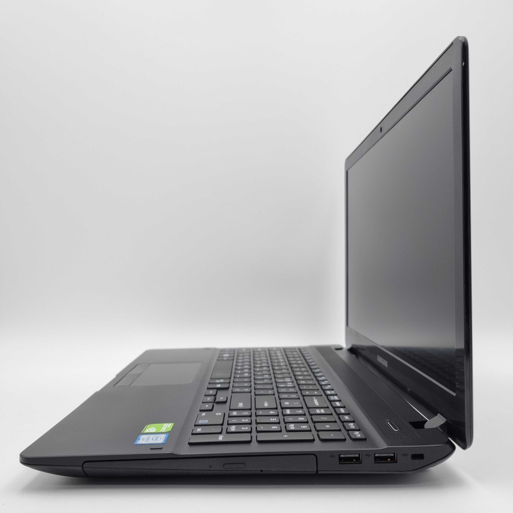 [파격특가]삼성 i7 HQ RAM 16GB GeForce 756GB 15.6인치 리퍼 노트북