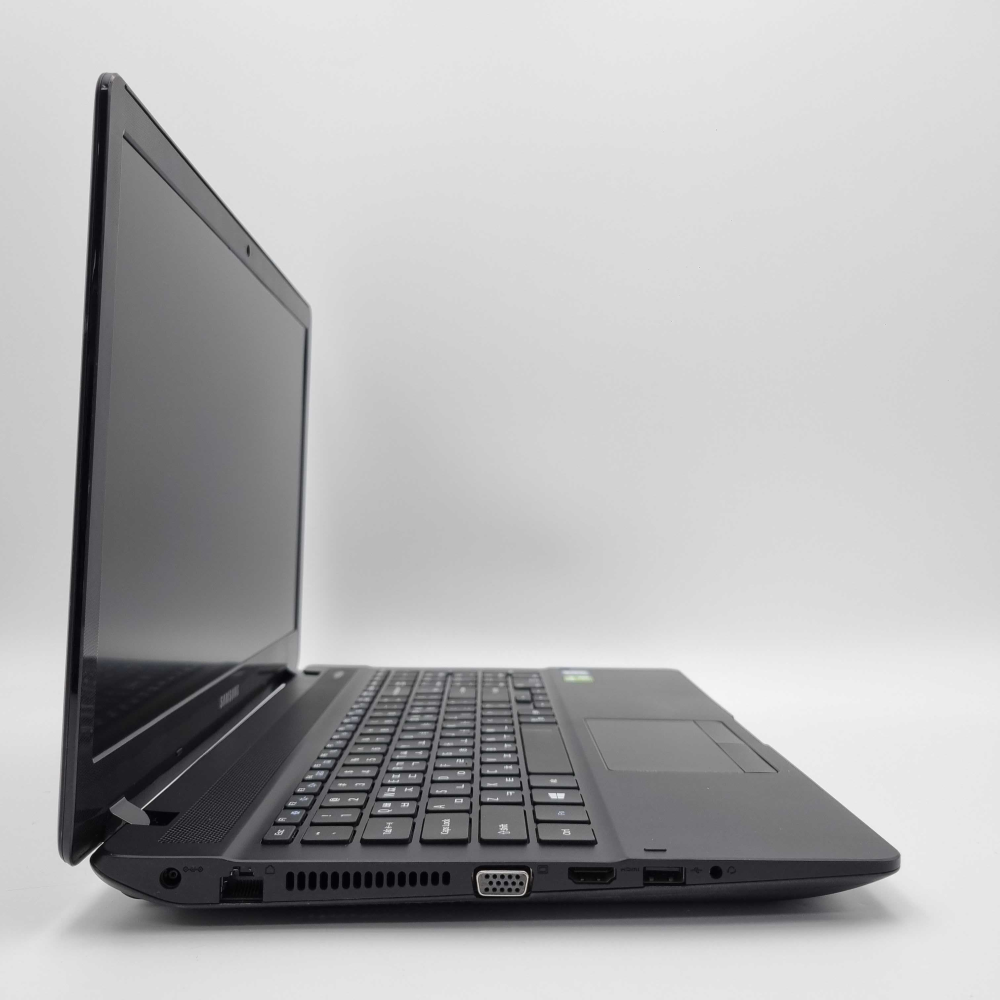 [파격특가]삼성 i7 HQ RAM 16GB GeForce 756GB 15.6인치 리퍼 노트북
