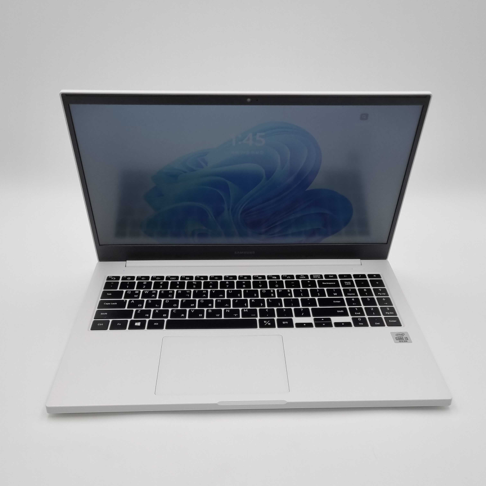 [파격특가]삼성 울트라 화이트 Intel 10TH RAM 16GB 15.6인치 리퍼 노트북