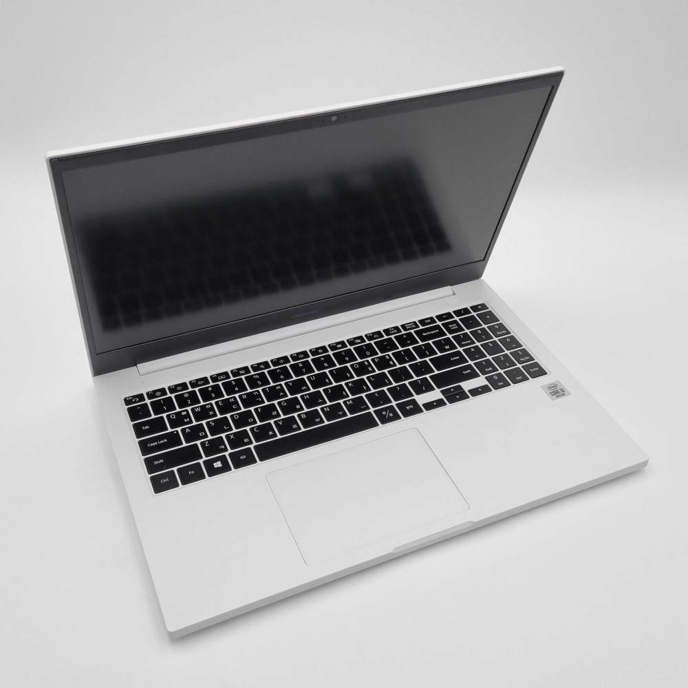 [파격특가]삼성 울트라 화이트 Intel 10TH RAM 16GB 15.6인치 리퍼 노트북