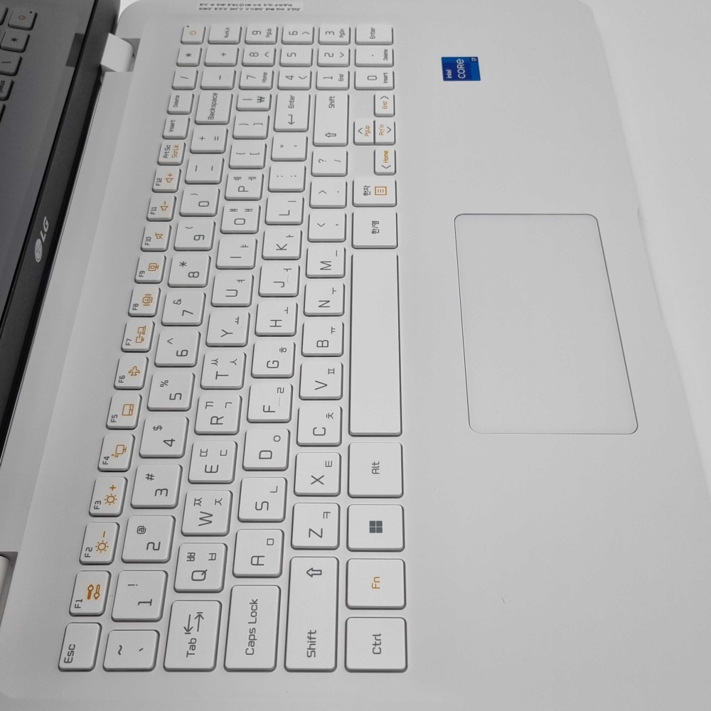 [파격특가]LG 울트라 화이트 i5 10TH RAM 16GB 756GB 15.6인치 리퍼 노트북