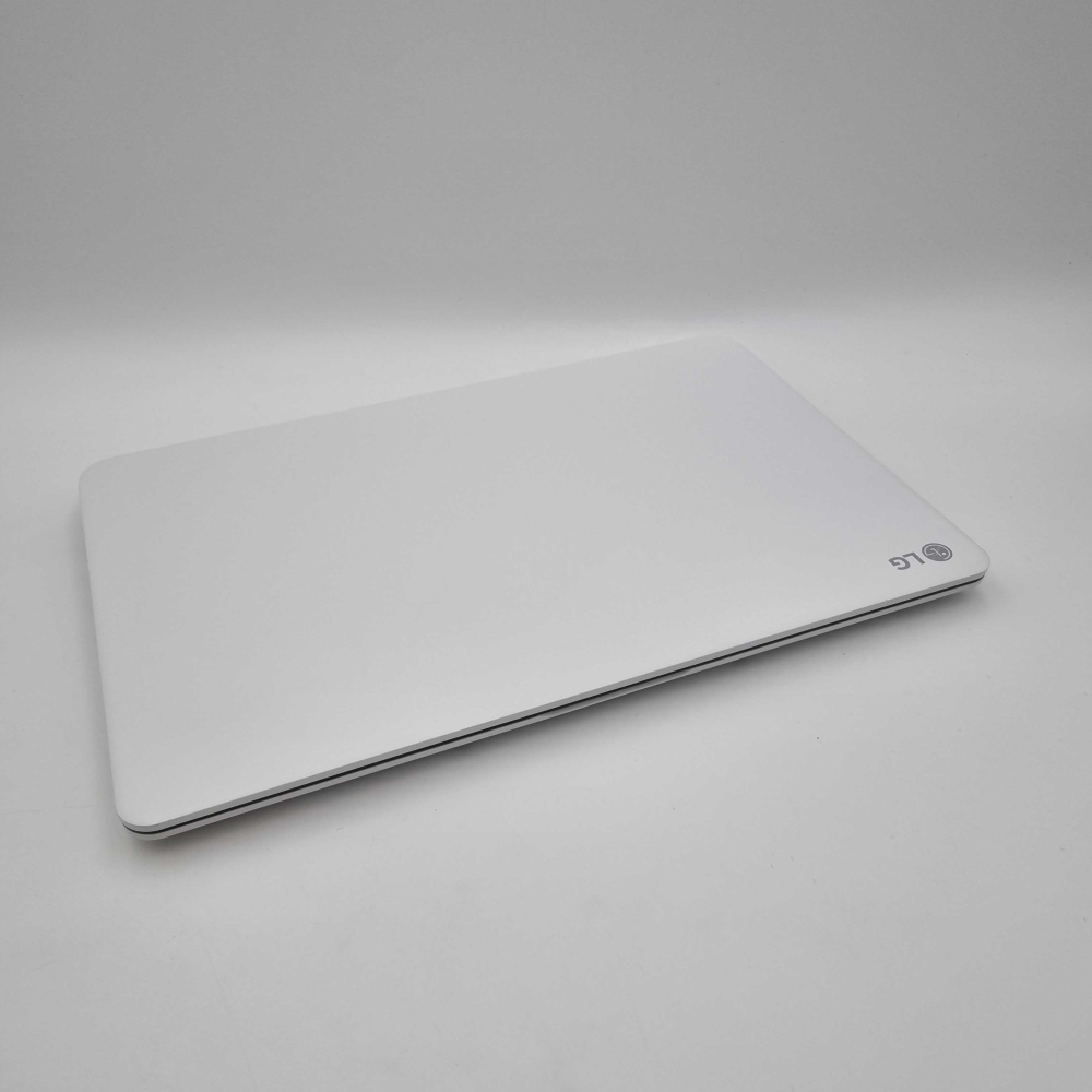 LG 울트라 화이트 i7 11TH RAM 16GB 15.6인치 리퍼 노트북