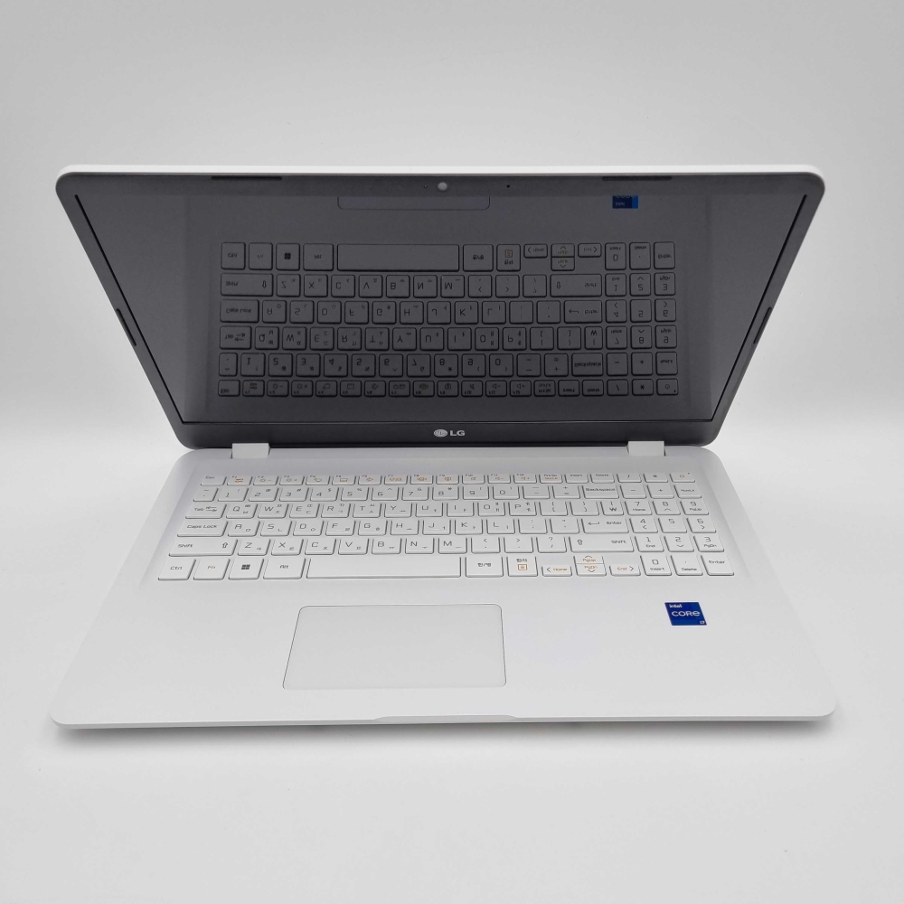 LG 울트라 화이트 i7 11TH RAM 16GB 15.6인치 리퍼 노트북