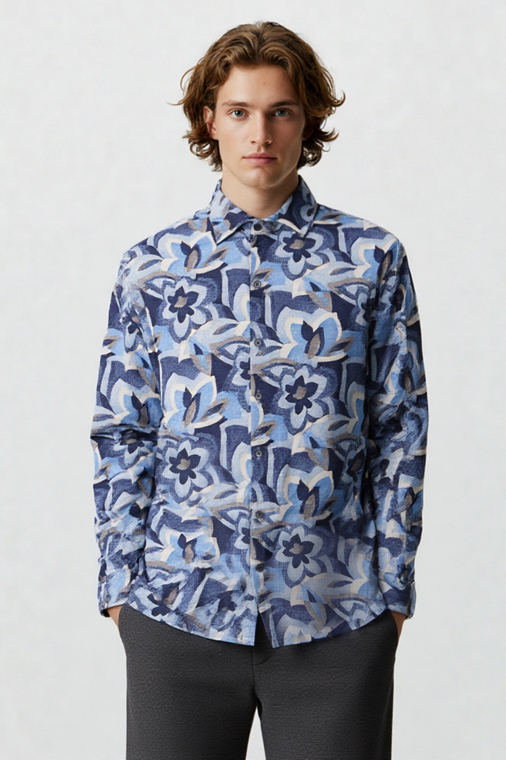 [공식몰] 코튼 블렌드 플라워 패턴 프린트 셔츠 블루
