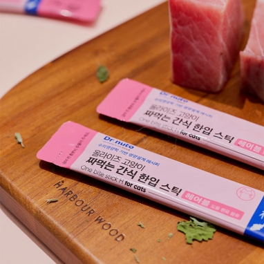 닥터뉴토 올라이즈 고양이 짜먹는 간식 한입 스틱 유산균 or 헤어볼 택 1 (참치/치킨/연어)