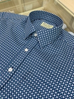 민트 블루 도트 패턴 셔츠