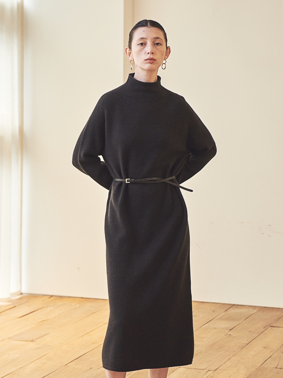 HIGH-NECK CASHMERE LONG KNIT DRESS_BLACK