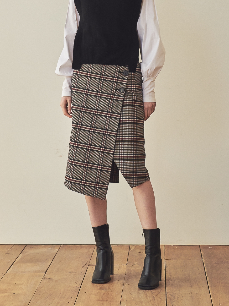 3 BUTTON CHECK PATTERN SKIRT_ CH.BLACK