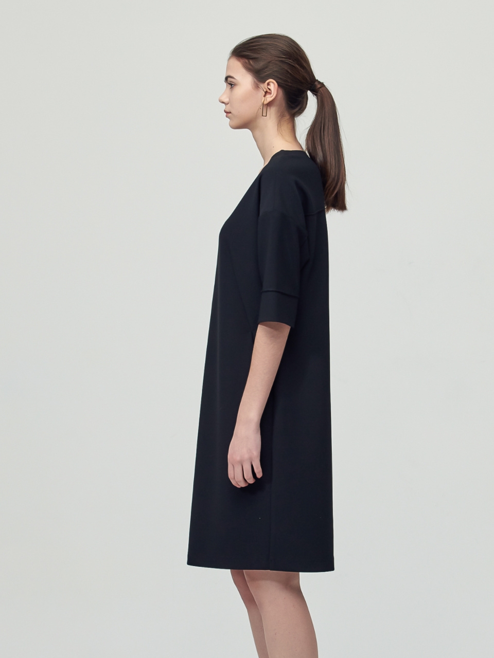 Round Neck Edge Dress_Black