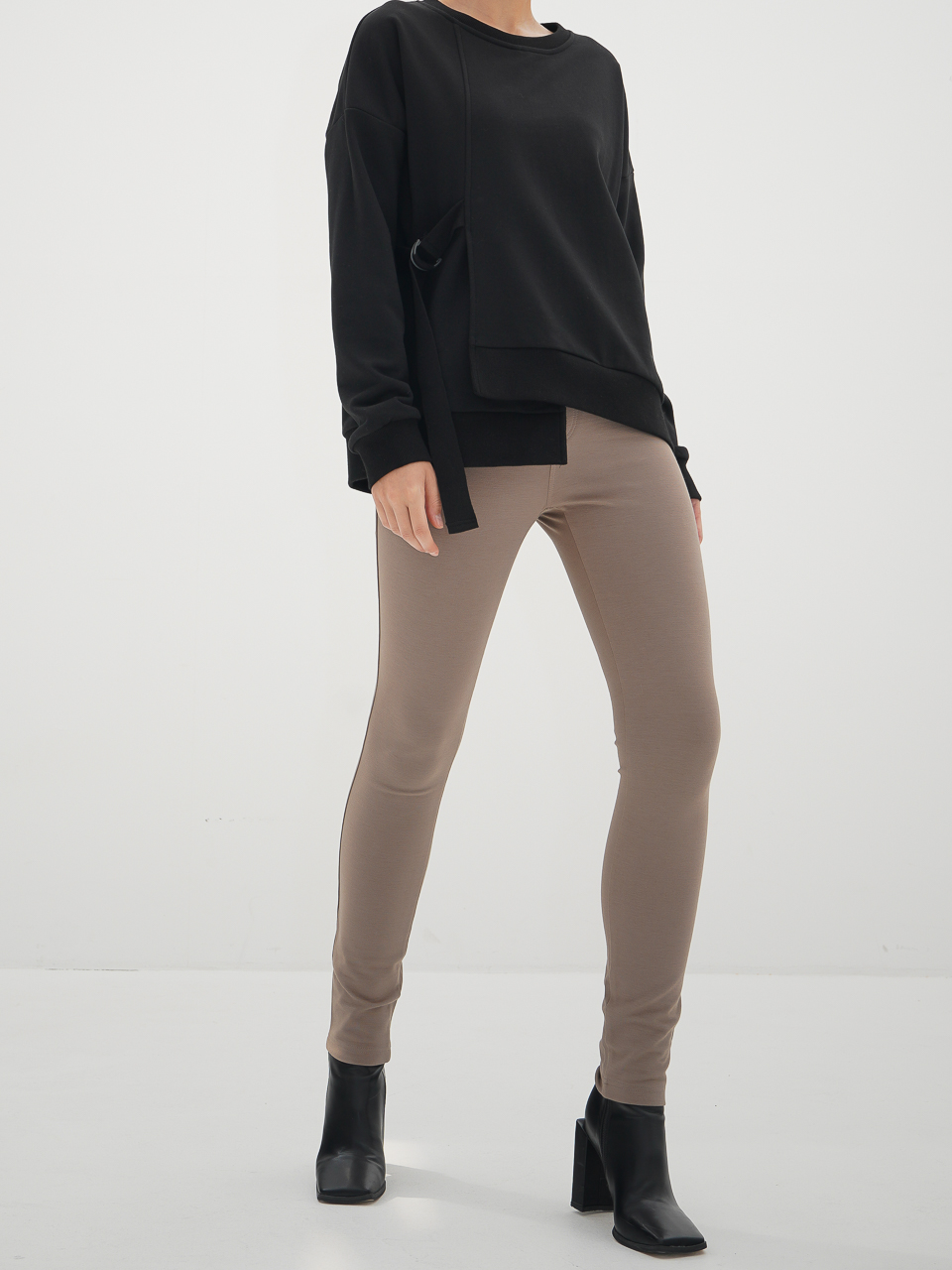 Ponte Legging Pants_D.Beige