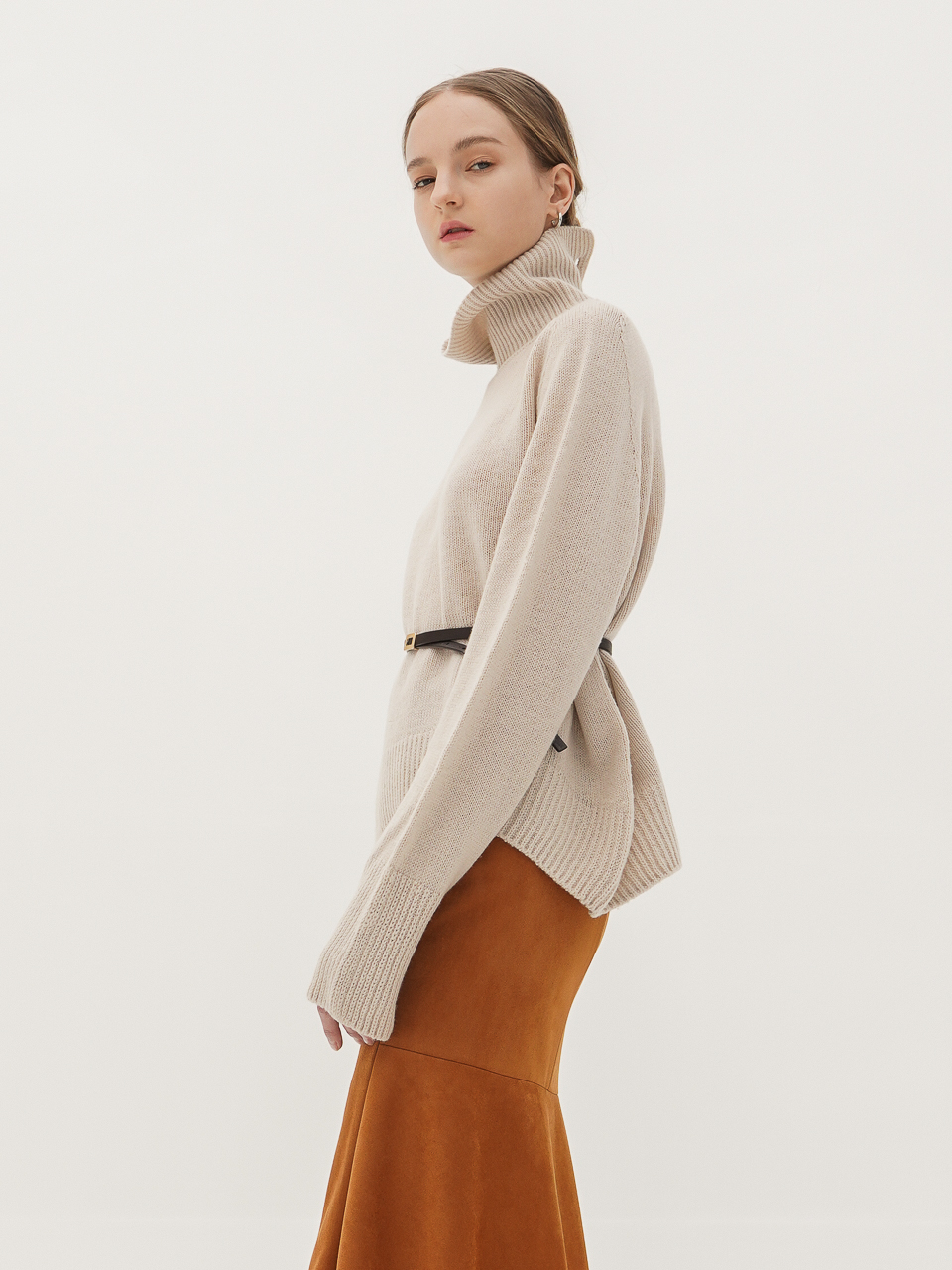 Back Button Roll-neck Knit_Ivory