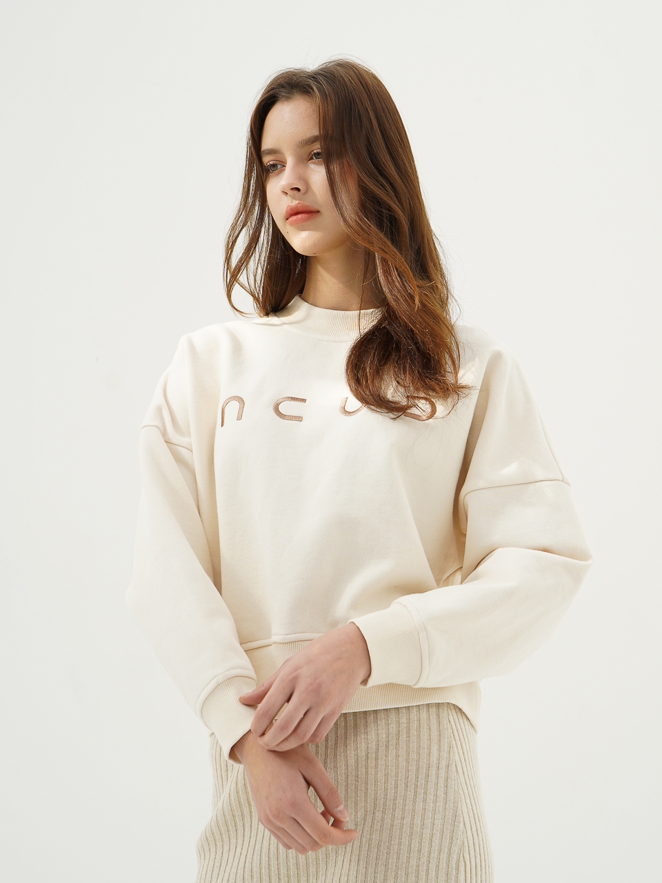 Logo Sweat Shirt_Ivory