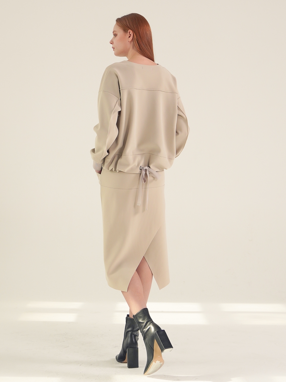 [SET] Comfort Ribbon Detail Top + Pocket Skirt_Beige