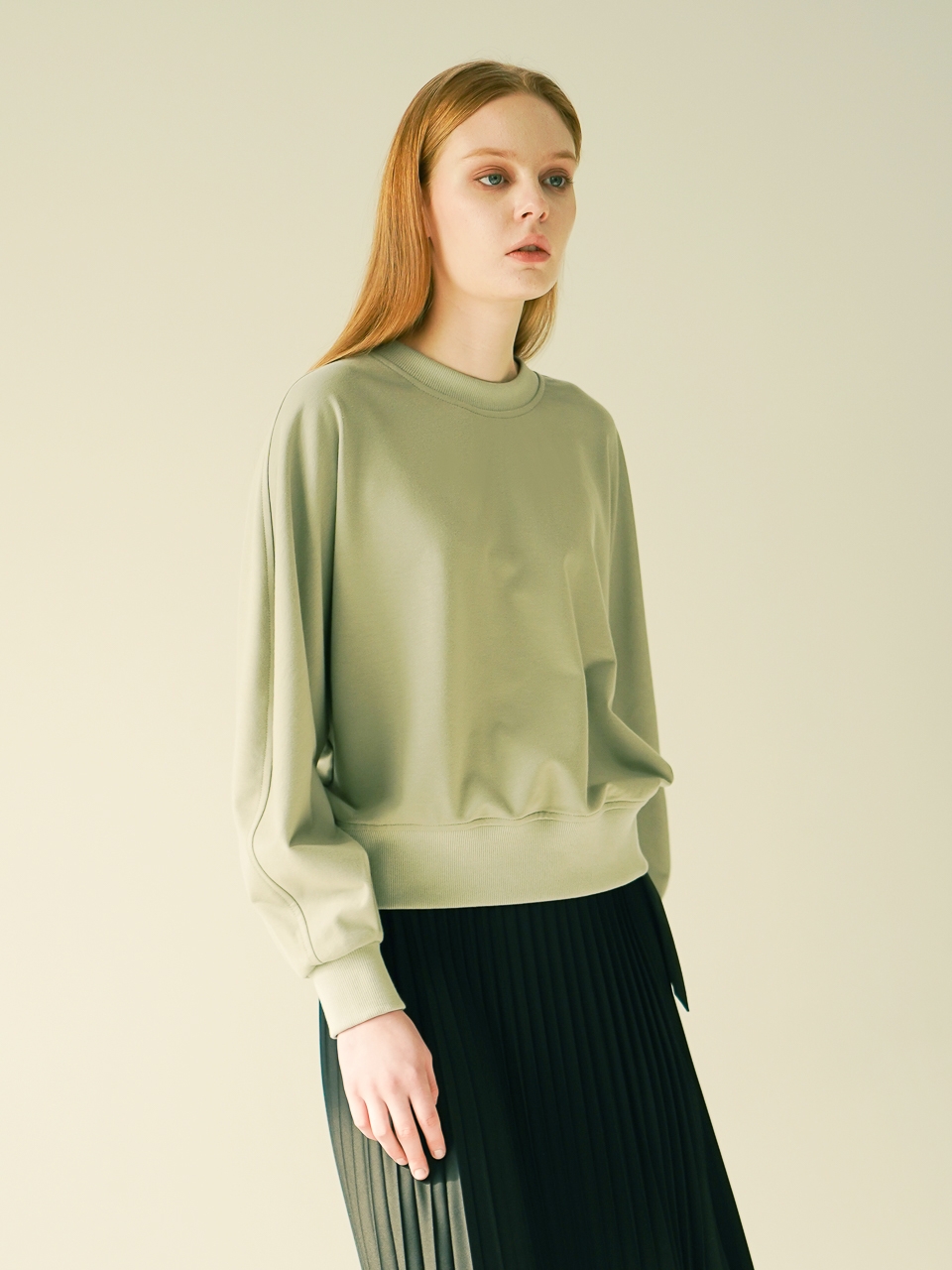 Raglan Sleeve Sweatshirt_Olive