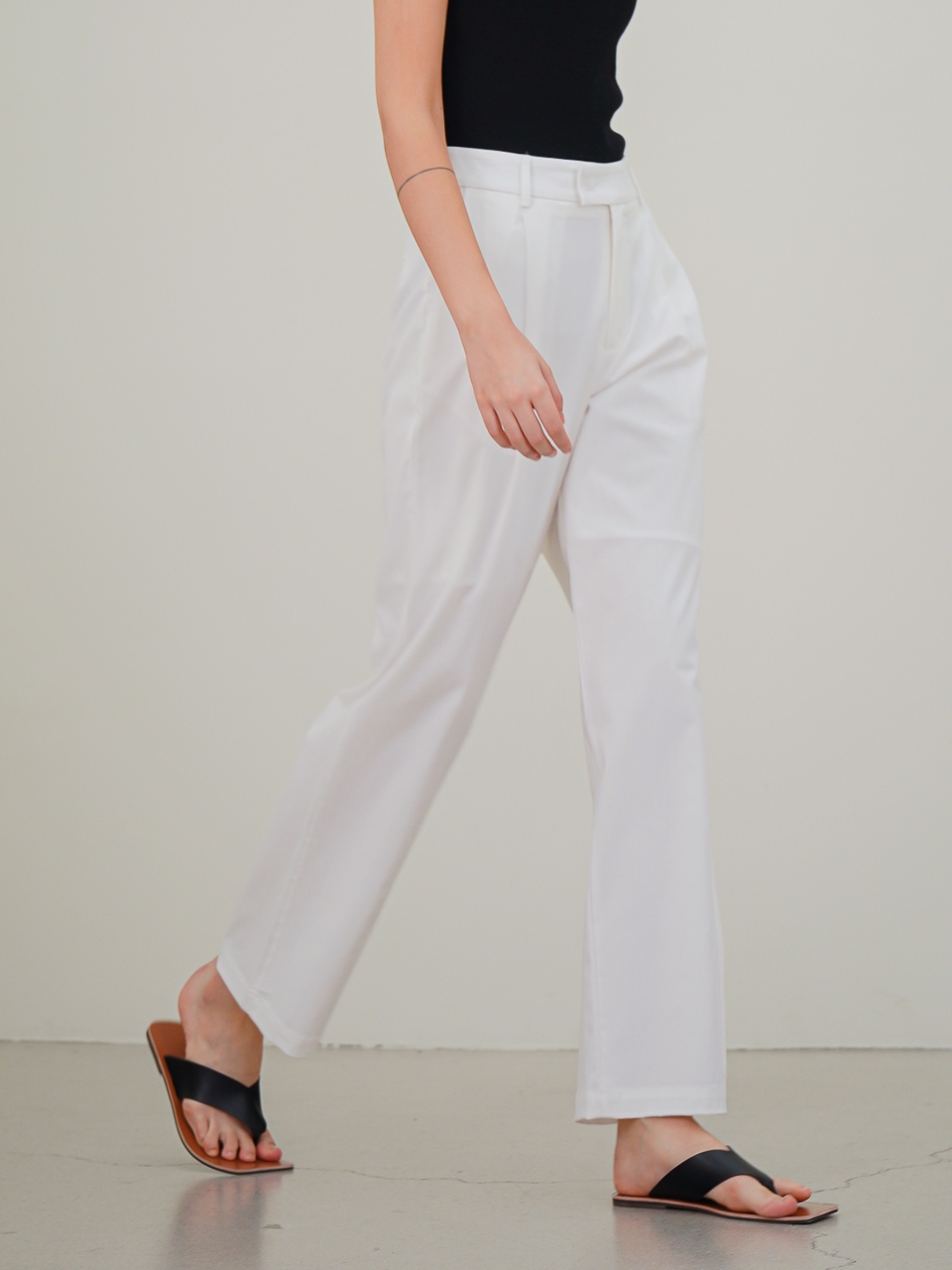 Pintuck Semi-Wide Slacks_White