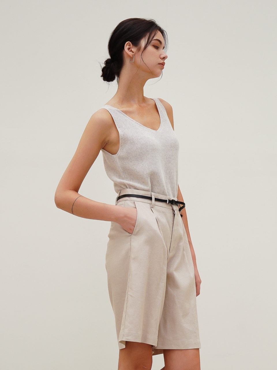 V-neck Sleeveless Knit_Beige