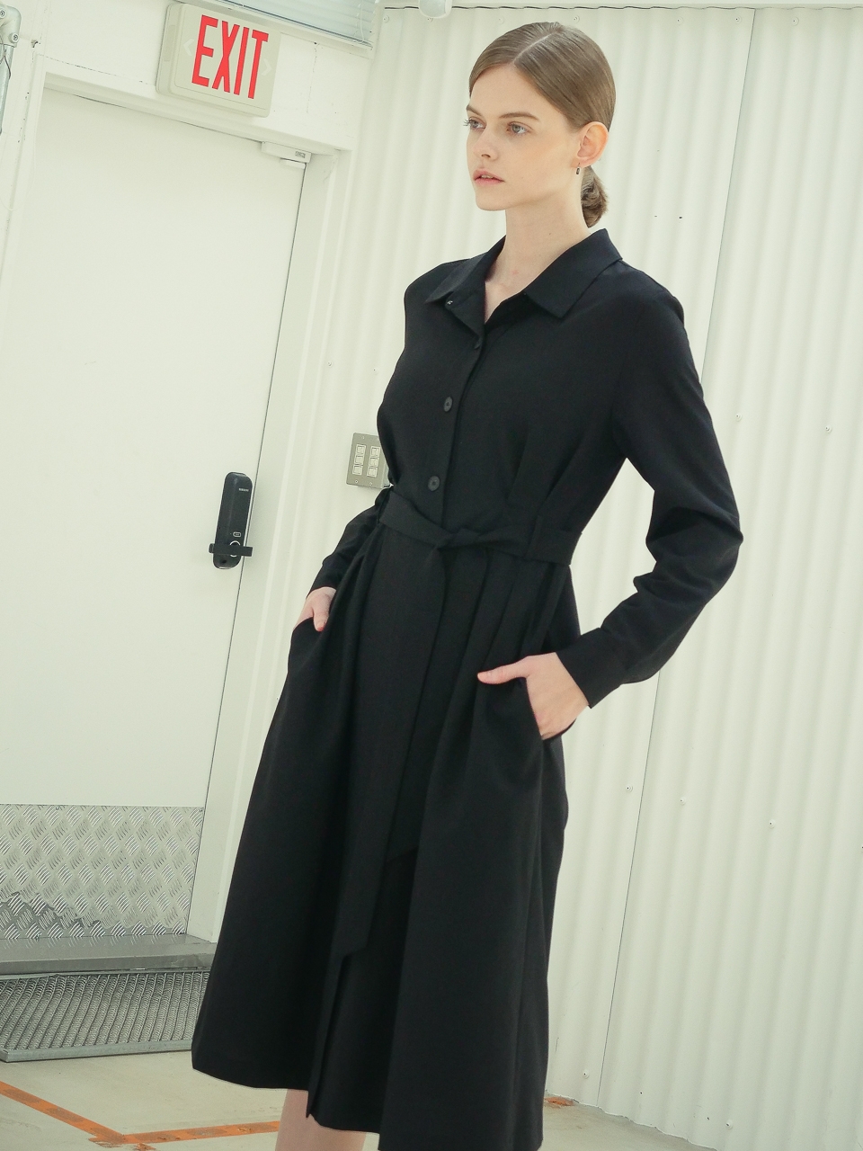 Pintuck Detail Belted Shirt Dress _Black