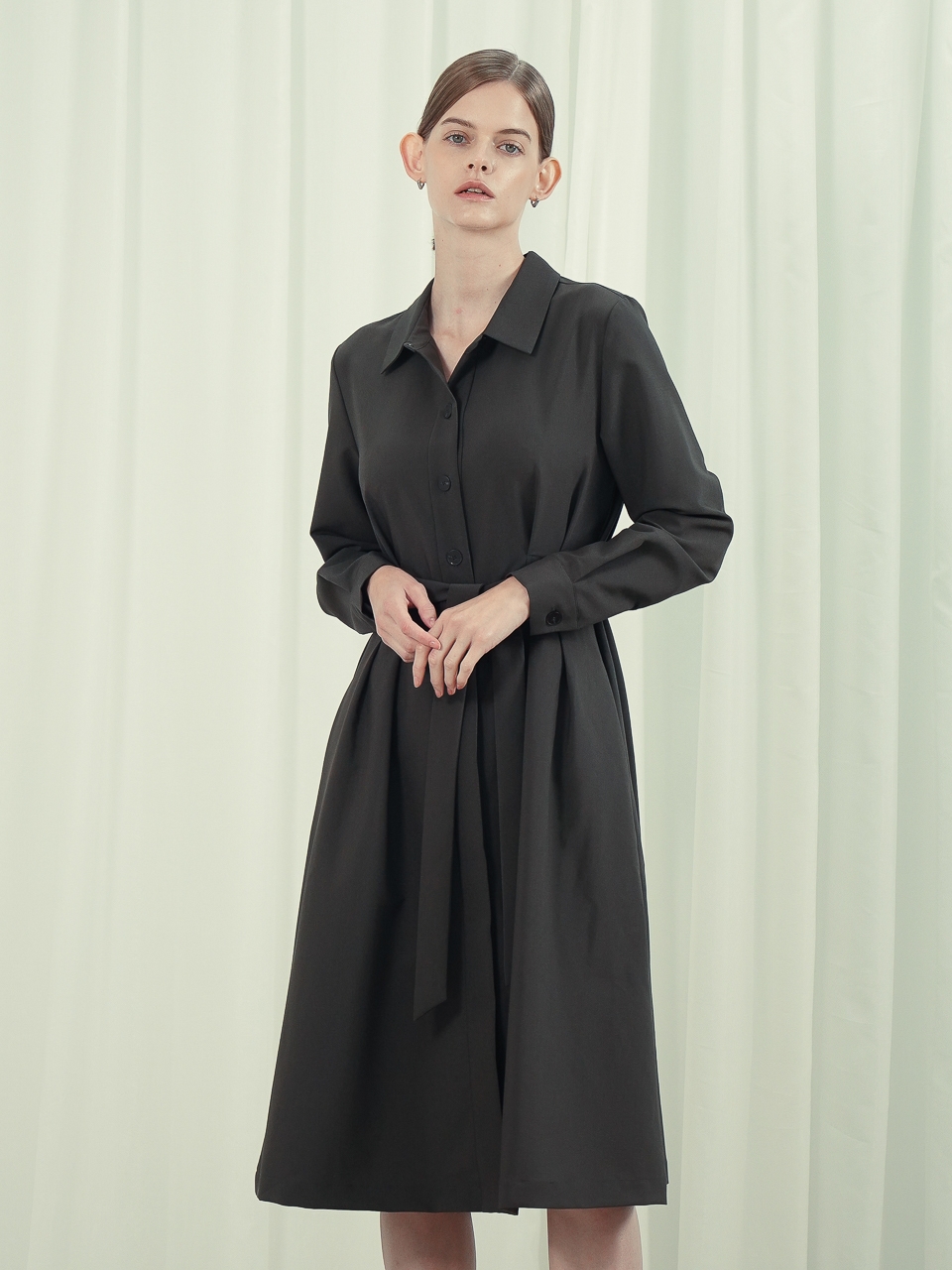 Pintuck Detail Belted Shirt Dress _Black