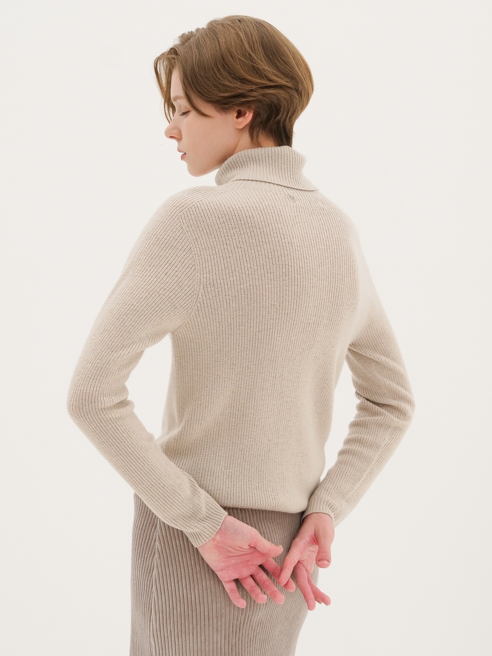 Ribbed Turtle-neck Knit _Beige