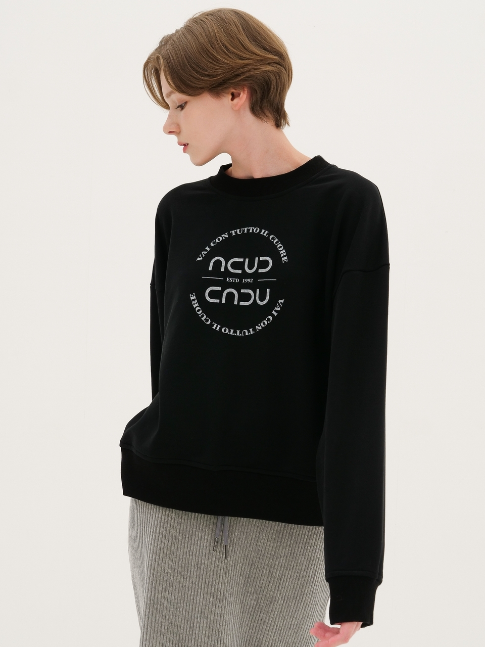 Circle Logo Sweatshirt _Black