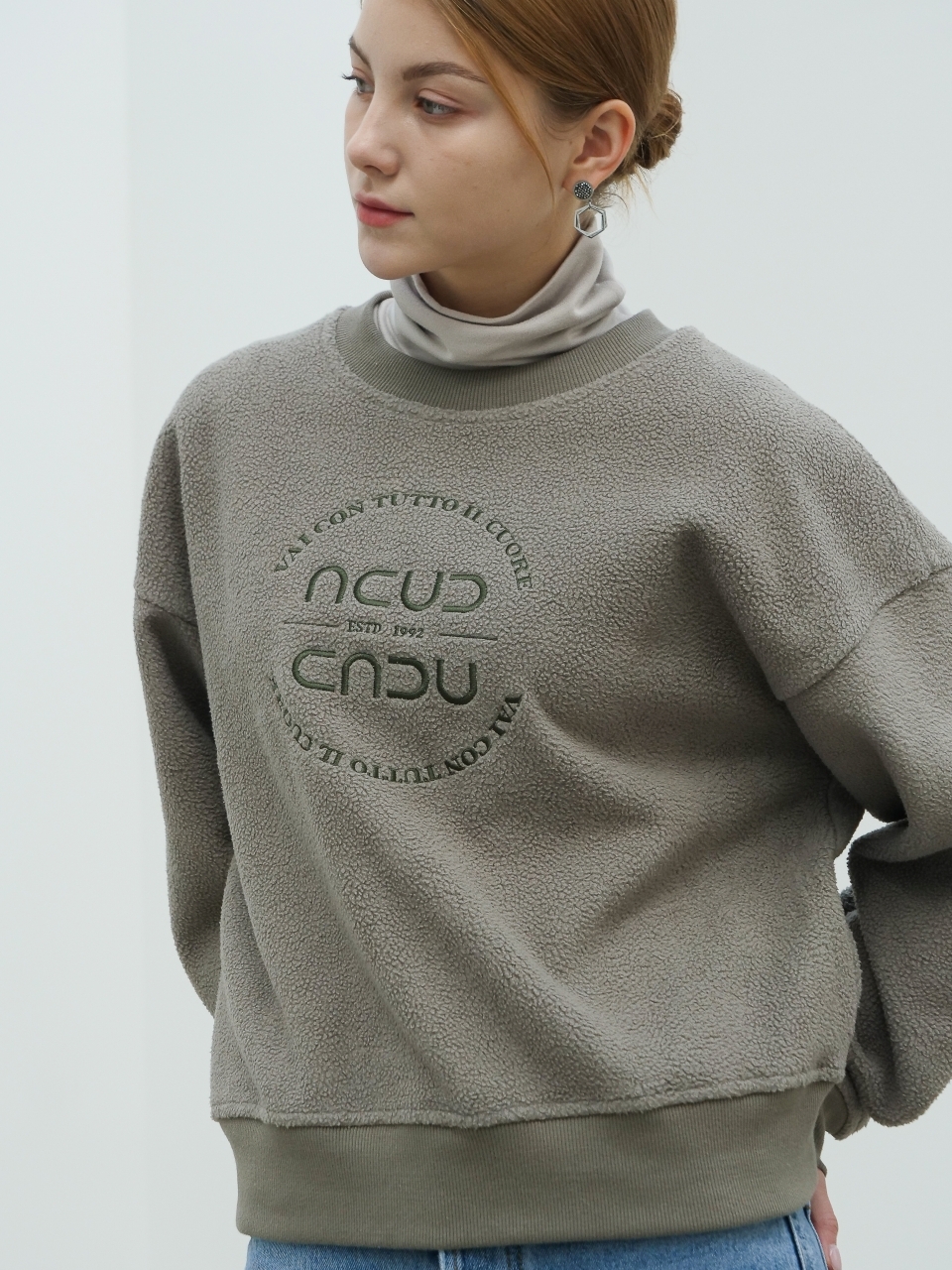 Boucle Logo Sweatshirt _Ivory