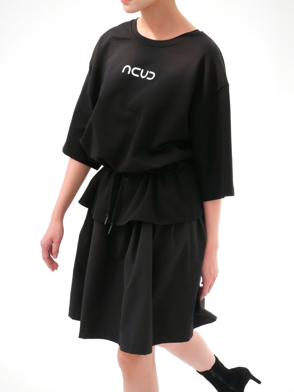 Half Sleeve Logo Dress _Black