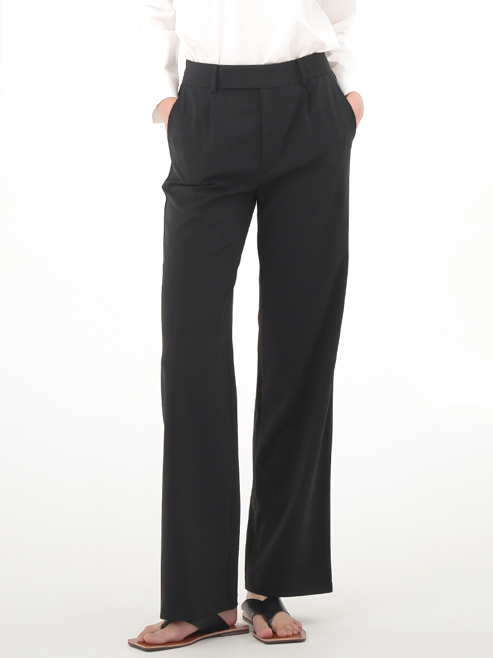 Light Semi Wide Slacks _Black