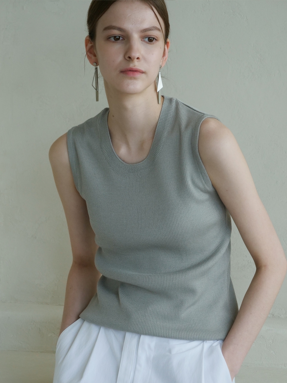 Summer Wool Sleeveless Knit _ Grey