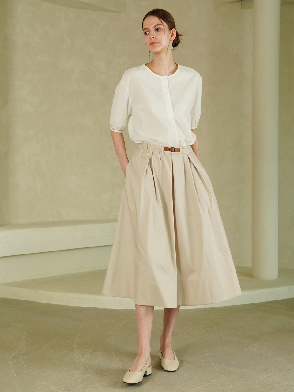 Tuck Detail Flared Skirt _ Beige