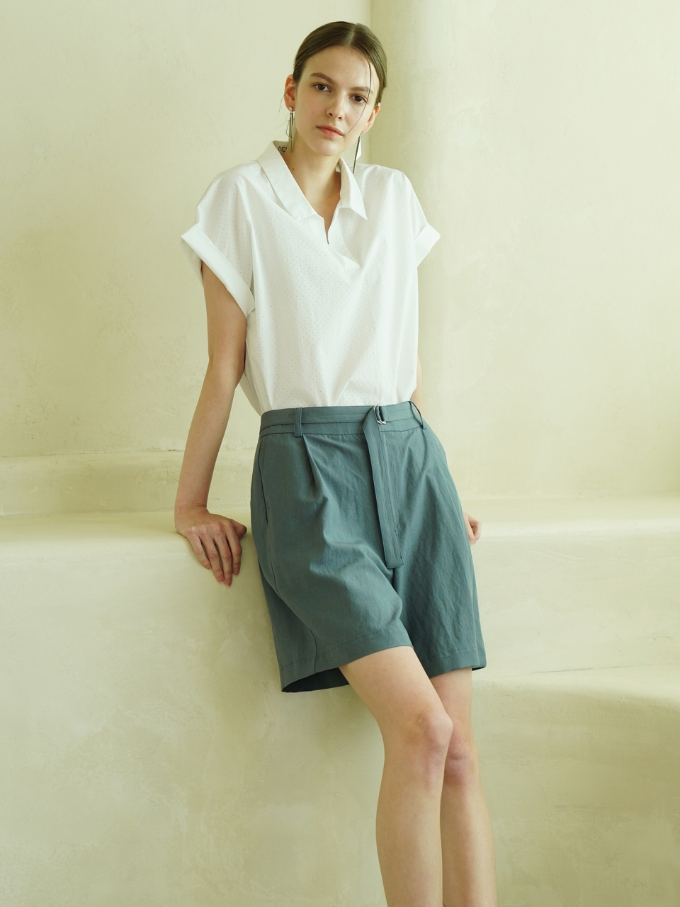 Linen Pintuck Detail Short Pants _ Blue